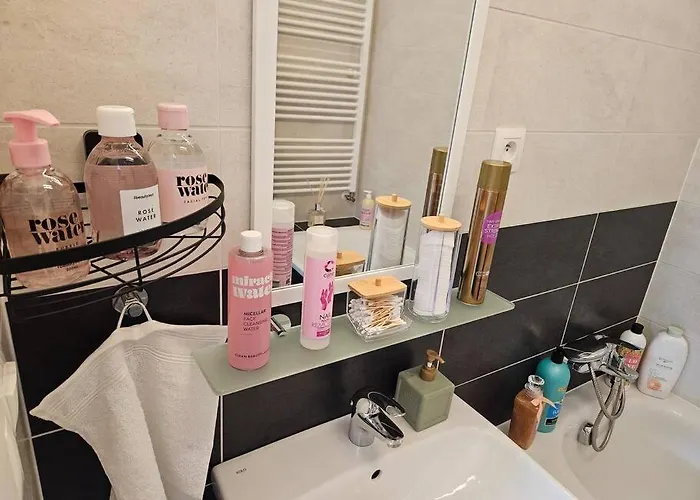 Trendy & Quiet Urban Oasis Flat Bratislava