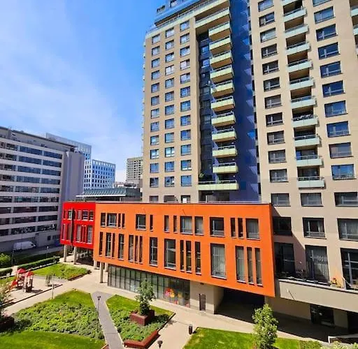 Daire Trendy & Quiet Urban Oasis Flat