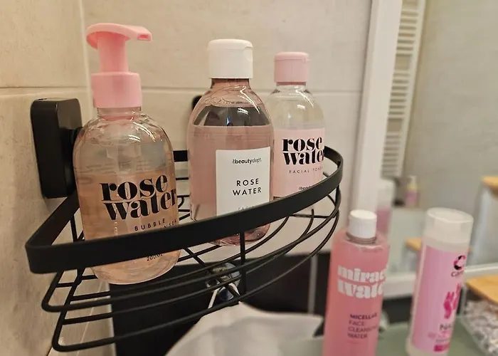 Daire Trendy & Quiet Urban Oasis Flat Bratislava