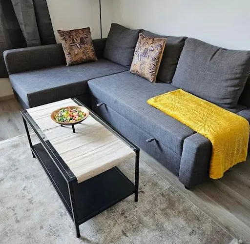 Trendy & Quiet Urban Oasis Flat * Bratislava