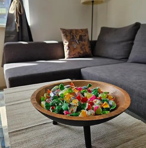 Trendy & Quiet Urban Oasis Flat